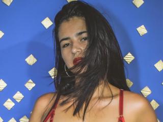 RedScarleth - chat online sexy with this latin Sex young lady 