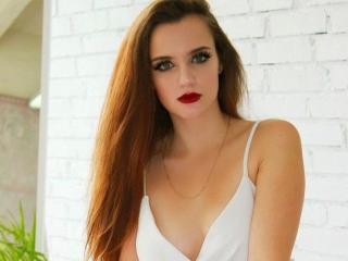 MelinaCole - Show sexy with this Hot college hottie with standard titties 