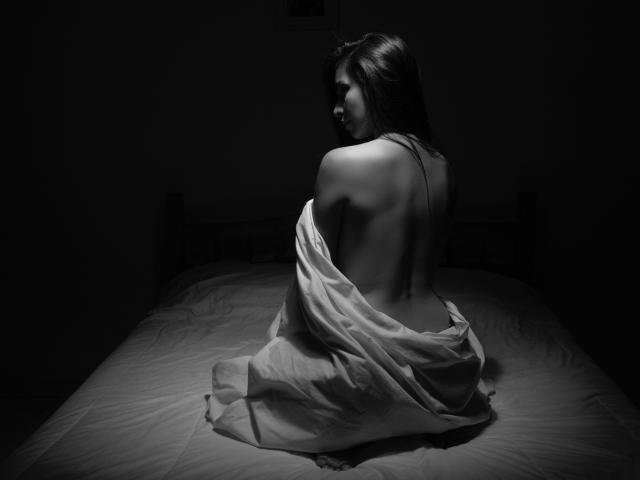 Crisstal - Show sex with a Hard young lady with regular tits 