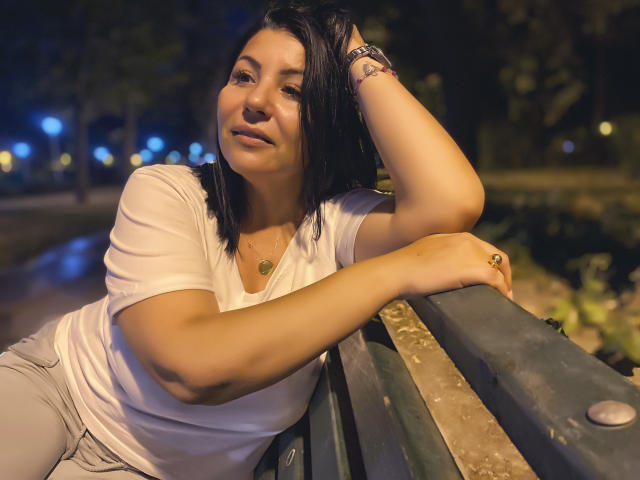 AddaMilf - Live porn &amp; sex cam - 8380112