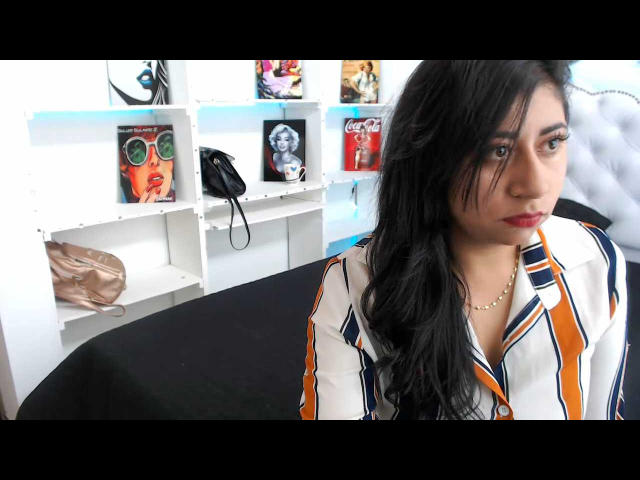 PerlaShine - Live porn &amp; sex cam - 8390804