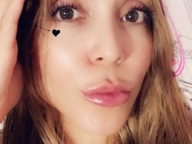 JolieAndreaW - Sexe cam en vivo - 8402184