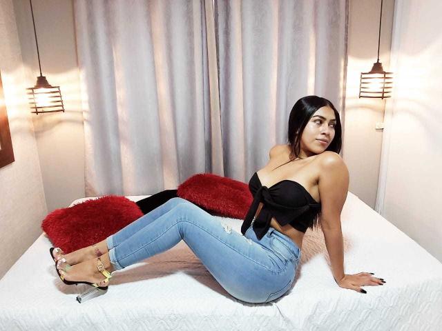 LindaSuarez69 - Live porn &amp; sex cam - 8403464