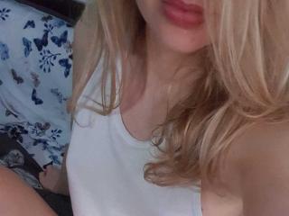 RebellLa - Cam sexy with this X girl with big bosoms 
