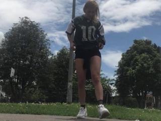 FitDirtyBlondeXX - Web cam porno avec une Soumise à la chevelure d'or sur le service X Love Cam 