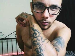 TonnySex - online show sexy with this ordinary body shape Homosexuals 
