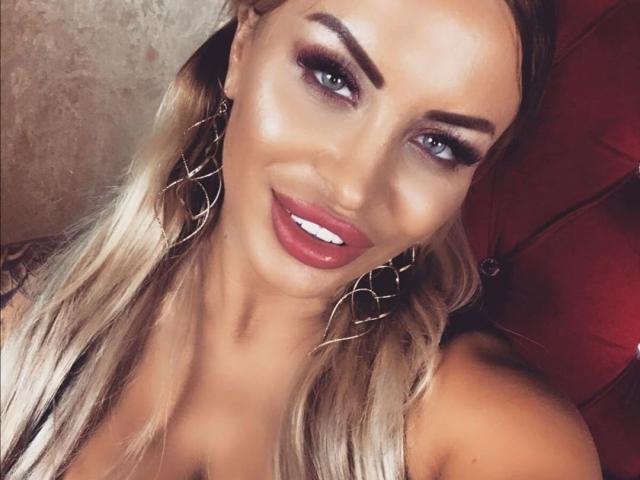 PearlyWhite - Live sex cam - 8424656