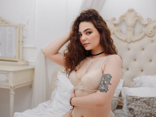 GinaSi - Live sex cam - 8432228