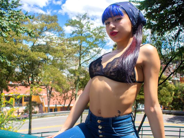 ValentinaCloss - Sexe cam en vivo - 8434000