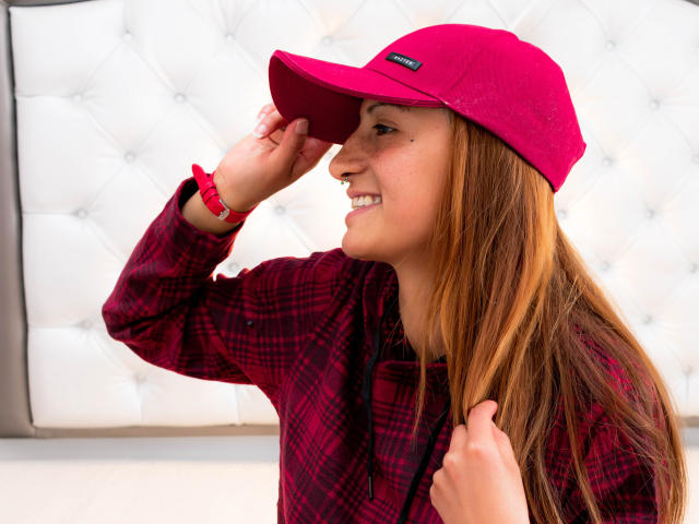 SabrinaMagne - Cam x avec cette Magnifique model hot latinas sur X Love Cam 