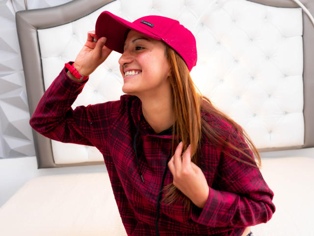 SabrinaMagne - Live porn &amp; sex cam - 8440292