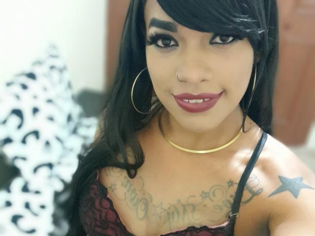 FloraBellaTs - Camera khiêu dâm &amp; quyến rũ trực tiếp - 8450064