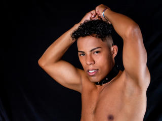 BryanFlorez - Live porn &amp; sex cam - 8457640