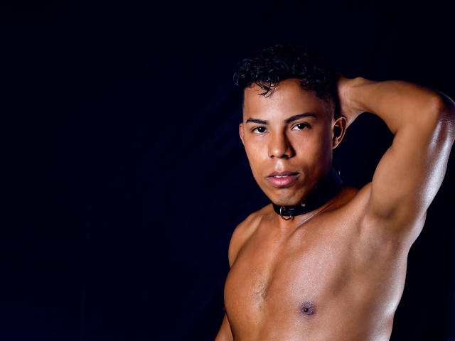 BryanFlorez - Live porn &amp; sex cam - 8457672