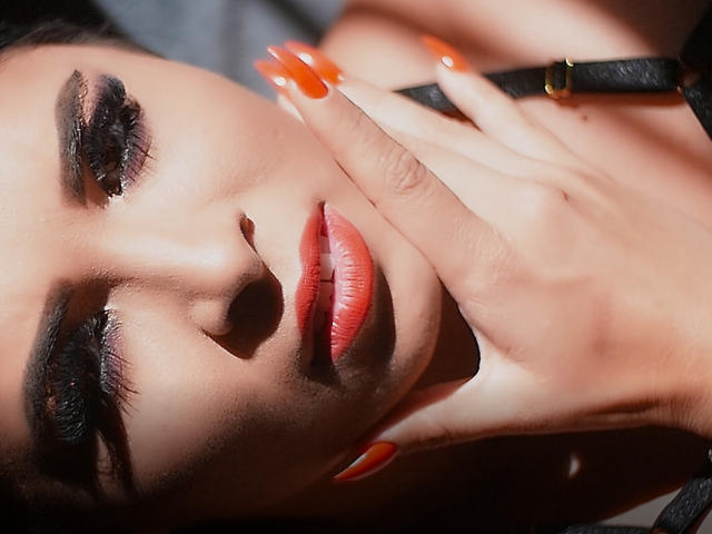 Devasha - Web cam sex with this dark hair Dominatrix 