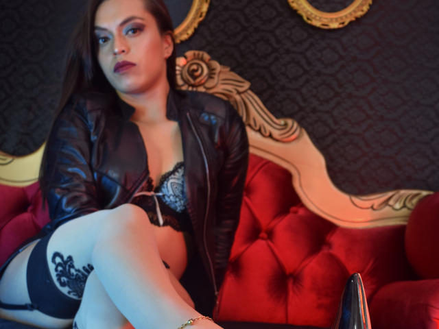 NaughtyKittyDD - Live sexe cam - 8465028