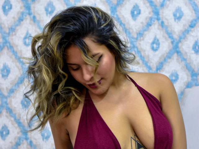 LoveCanella - Live sex cam - 8465504