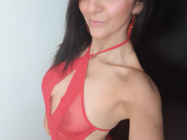 ValleryHott - Camera khiêu dâm &amp; quyến rũ trực tiếp - 8465532