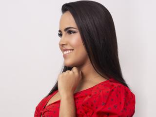 RoseCarter - Chat cam excitant avec cette Séduisante jeune nana hot avec des seins de belle taille  