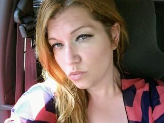 CoraHoliday - Live sex cam - 8486432