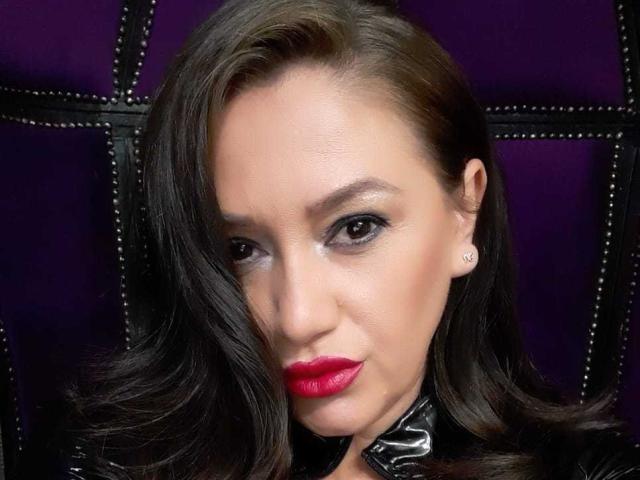 QueenIsis - Sexe cam en vivo - 8502480