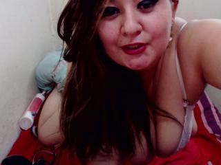ValeryPerver - Live cam sexy with a latin Exciting college hottie 