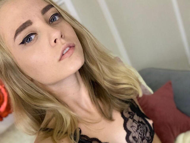 MiniHolly - Sexe cam en vivo - 8506676