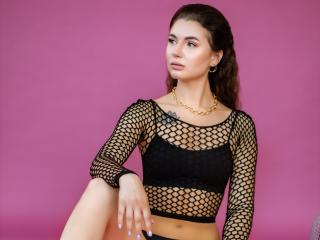 KiraLimee - Live porno avec une Splendide fille sexy relativementmaigre sur le service X Love Cam 