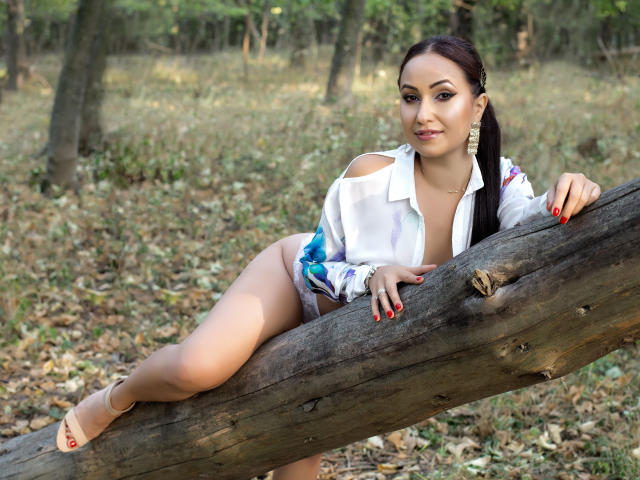 LucyQuin - Sexe cam en vivo - 8512892