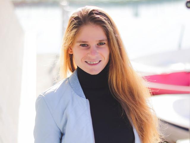 NyushaClark - online chat xXx with this White Hot young and sexy lady 