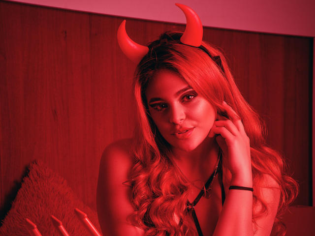 LizzyJoness - Live sex cam - 8538340