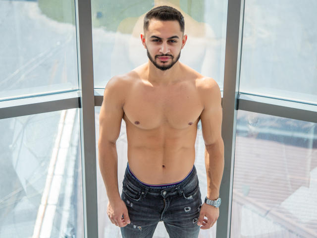 TravisPaxton - сексуальная веб-камера в реальном времени - 8542876