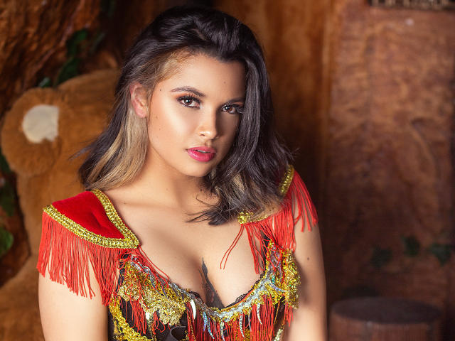 KateJolie - Sexe cam en vivo - 8560540