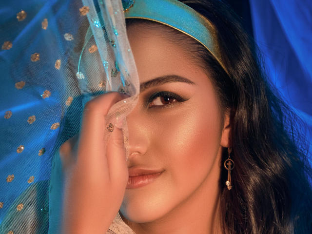 BiancaParisi - сексуальная веб-камера в реальном времени - 8566844