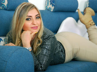 PreciosanDilan - online show hot with a Girl and boy couple 