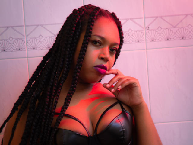 AmyBigAss - Live sex cam - 8580332