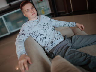 JulianMccoy - Live porn &amp; sex cam - 8583936