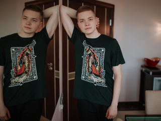 JulianMccoy - Live porn &amp; sex cam - 8583944