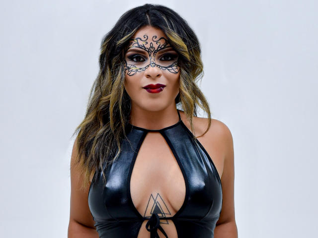 LoveCanella - Chat hot with this regular melon XXx 18+ teen woman 