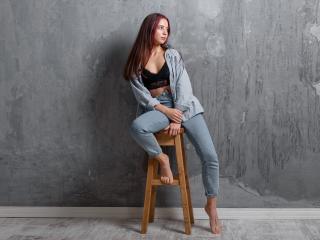 AshleyAdamson - Show live sexy with this shaved genital area Hot babe 