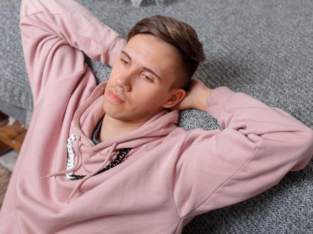 AllenGardner - Sexe cam en vivo - 8601080