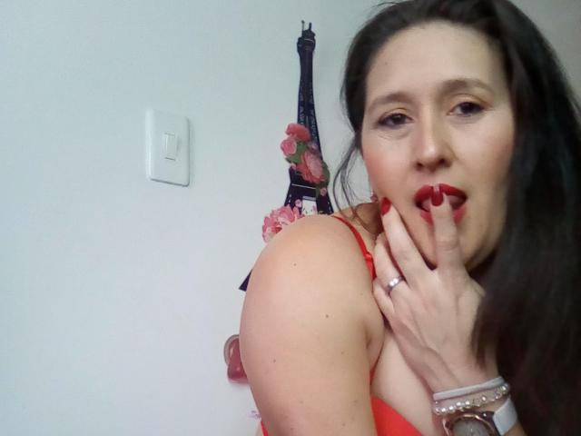 Queen69X - сексуальная веб-камера в реальном времени - 8602596