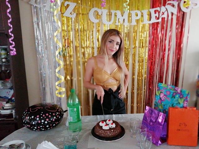 JolieAndreaW - Sexe cam en vivo - 8605308