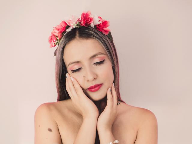 TyaraFennell - сексуальная веб-камера в реальном времени - 8607820