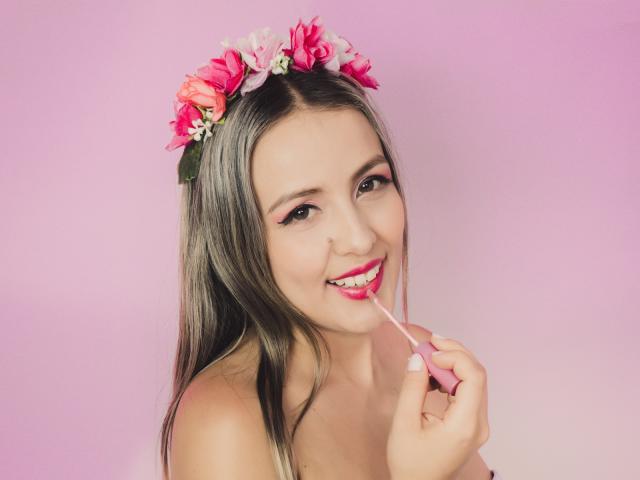 TyaraFennell - сексуальная веб-камера в реальном времени - 8607868