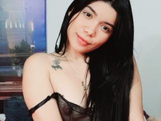 SofiaDelicieux - Webcam live nude with this slim Hot girl 