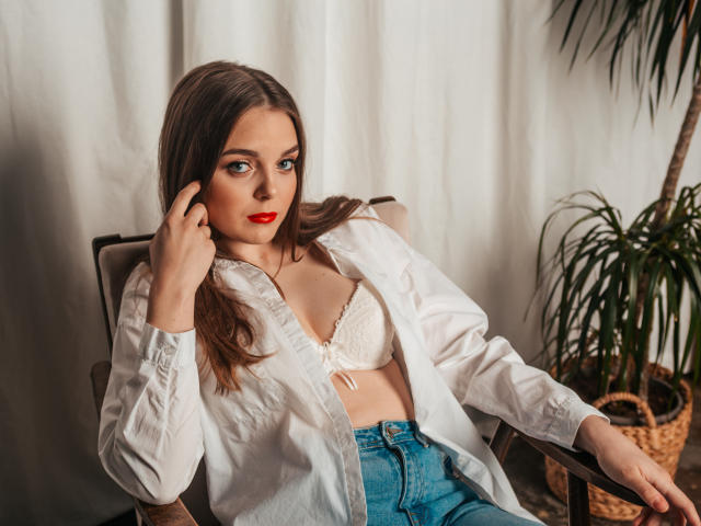 MeganMills - Sexe cam en vivo - 8622584