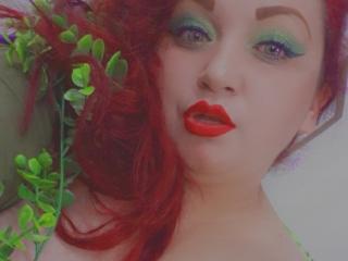 JessicaMoon - Chat live sexy avec cette MILF french bien en chair sur la plateforme Xlove 