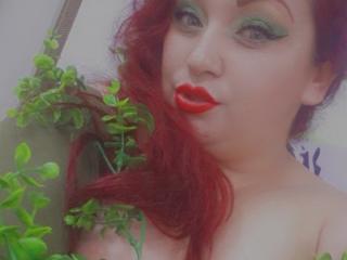 JessicaMoon - Cam x avec une Femme d'un certain age french très bien portante  