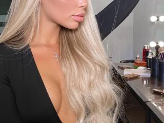 MonikaWerori - Live porn &amp; sex cam - 8657912